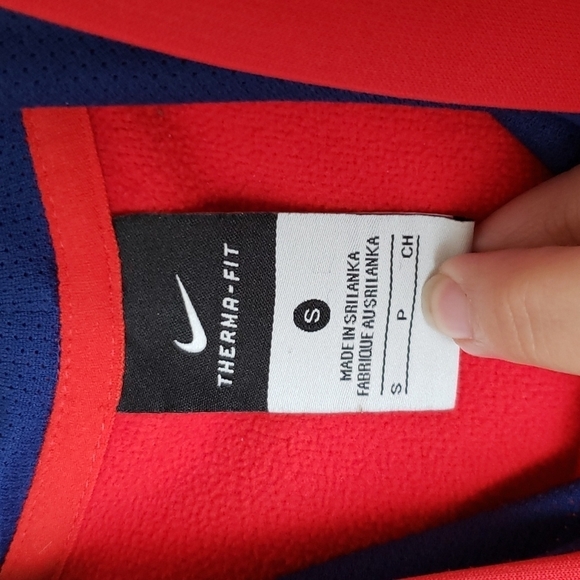 Nike 'just do it' red thermafit hoodie Center check, athletic, lounge, Sz small - Picture 4 of 7